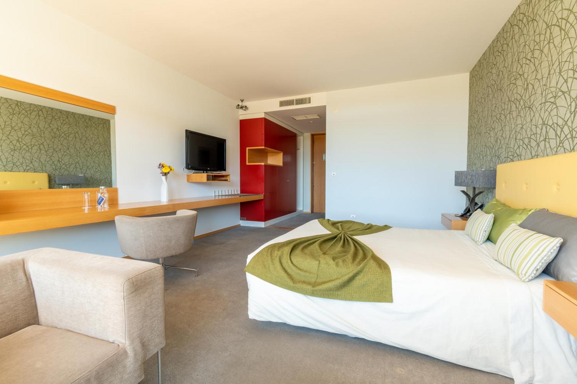 Hotel Santa Margarida Oleiros  Extérieur photo